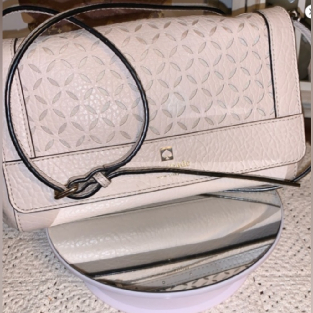 Kate Spade EUC Perri Lane Greer Shoulder Bag Crossbody Purse in Pebbled Pink